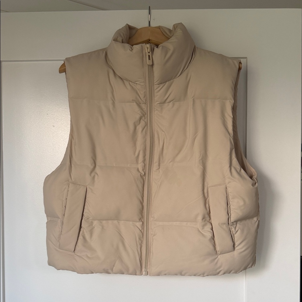 Zara Ivory Beige White Cropped Puffer Vest Medium
